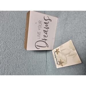 Tommy Bahama Starfish Stud Earrings - Elegant Beach Inspired Jewelry